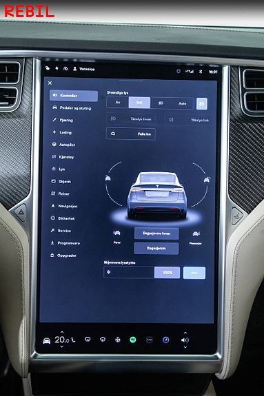 Tesla Model X 19 of 30