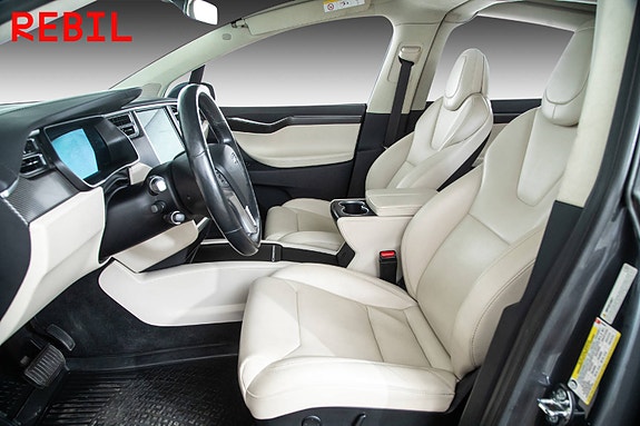 Tesla Model X 10 of 30