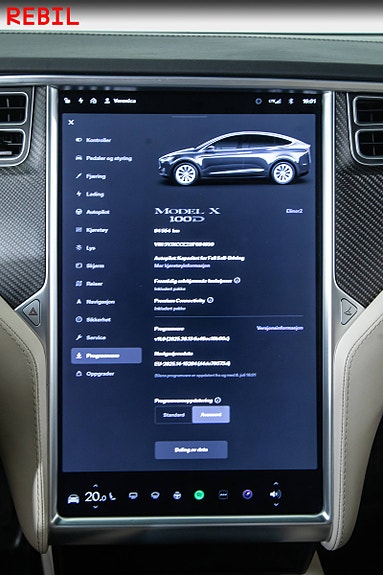 Tesla Model X 18 of 30