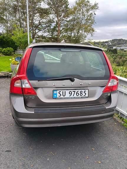 Volvo V70 6 of 14