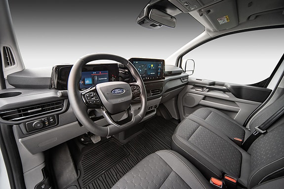 Ford Transit Custom 23 of 28