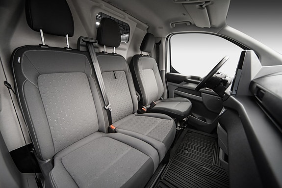 Ford Transit Custom 27 of 28
