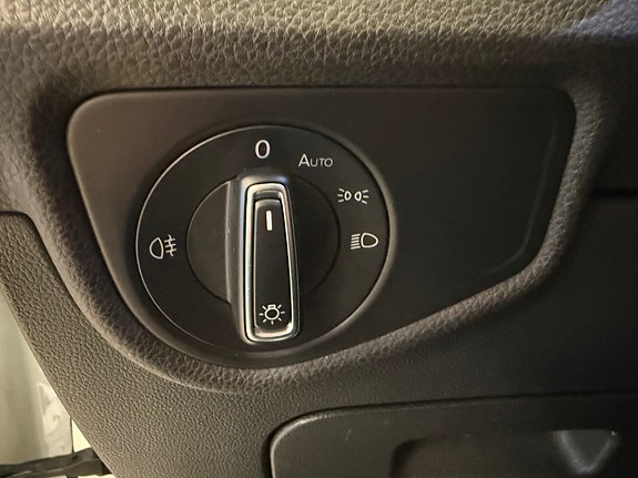 Volkswagen Touran 7 of 30