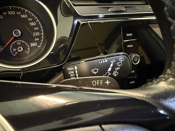 Volkswagen Touran 17 of 30
