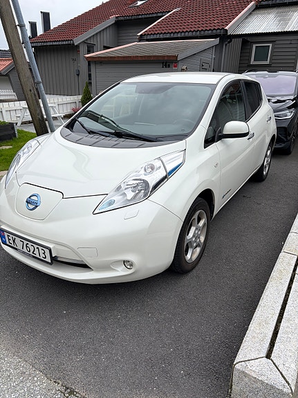 Nissan Leaf 2 of 19
