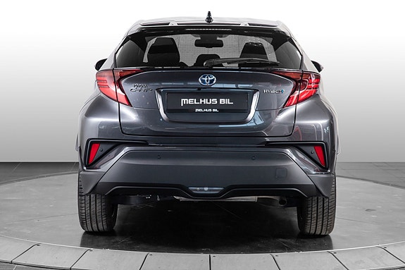 Toyota C-HR 7 of 24