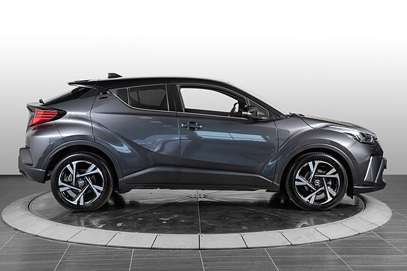 Toyota C-HR 9 of 24