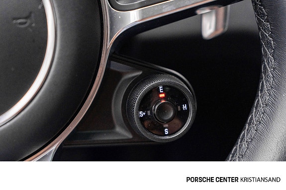 Porsche Cayenne 20 of 30