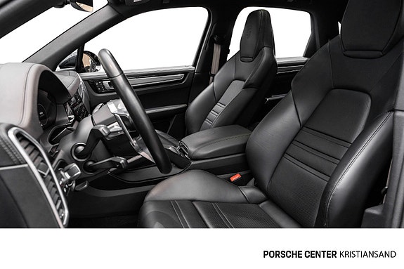 Porsche Cayenne 29 of 30