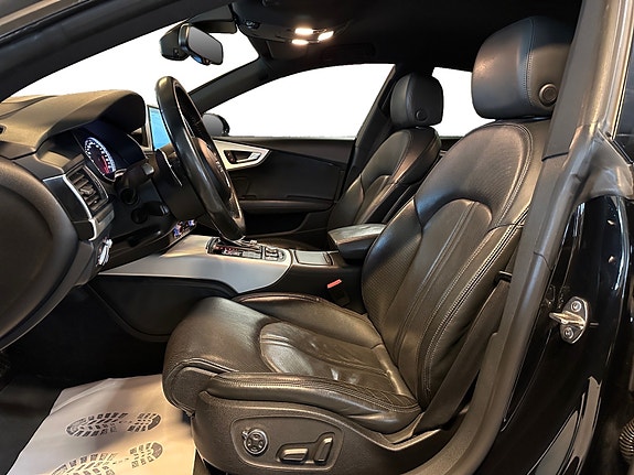 Audi A7 9 of 30