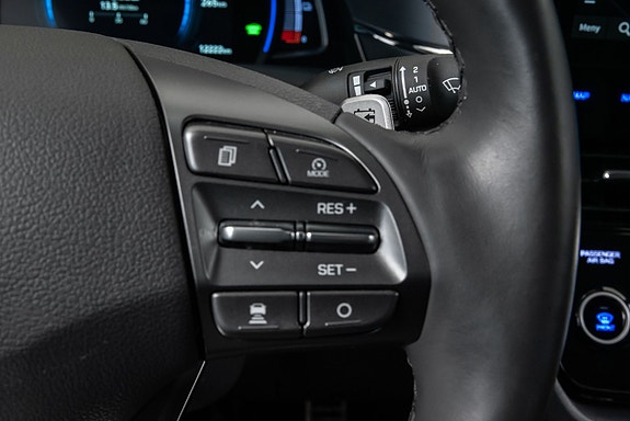 Hyundai IONIQ 14 of 21