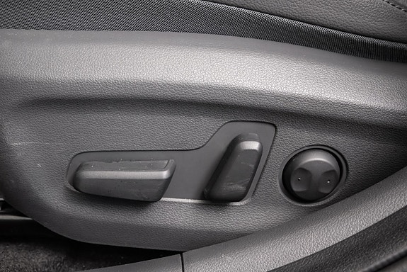 Hyundai IONIQ 15 of 21