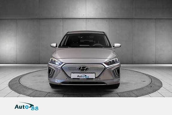 Hyundai IONIQ 8 of 21