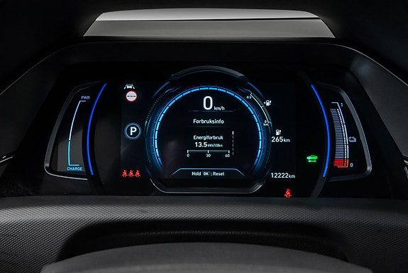 Hyundai IONIQ 10 of 21