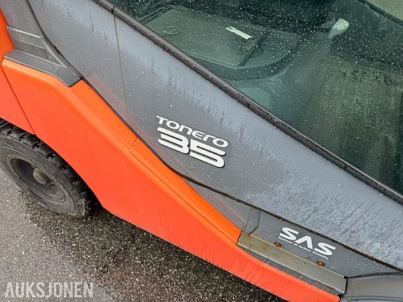 Toyota Tonero 35 17 of 30
