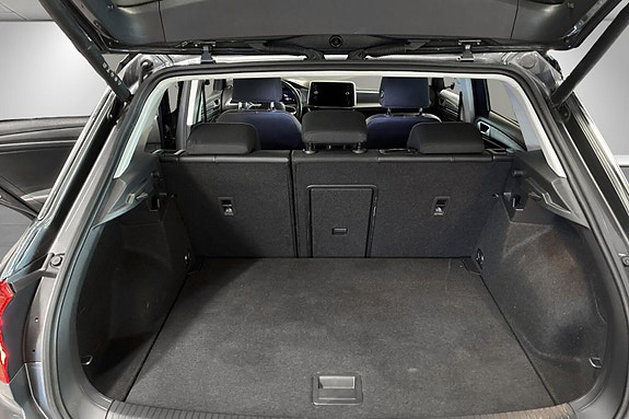 Volkswagen T-Roc 9 of 16
