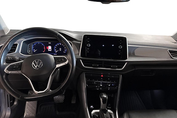 Volkswagen T-Roc 7 of 16
