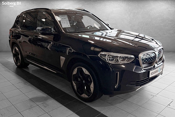 BMW iX3 4 of 30