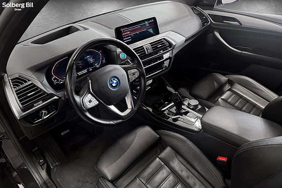 BMW iX3 19 of 30
