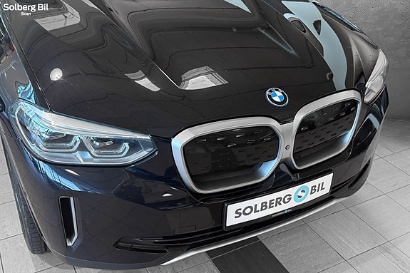 BMW iX3 11 of 30