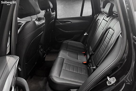 BMW iX3 13 of 30