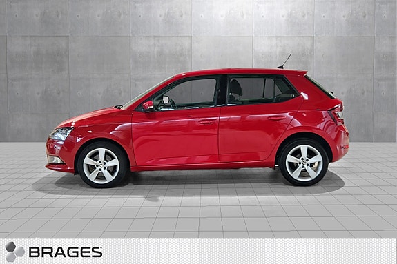 Skoda Fabia 2 of 24