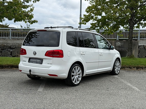 Volkswagen Touran 5 of 25