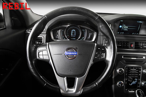 Volvo V70 12 of 27