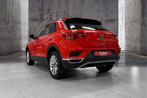 Volkswagen T-Roc 6 of 12