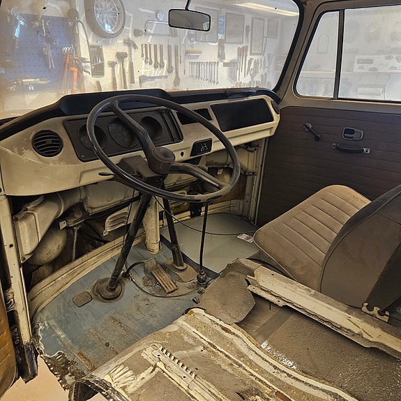 Volkswagen Transporter 15 of 30