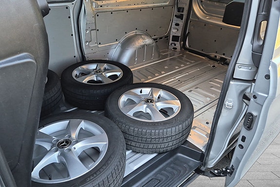 Mercedes-Benz Vito 119 11 of 20