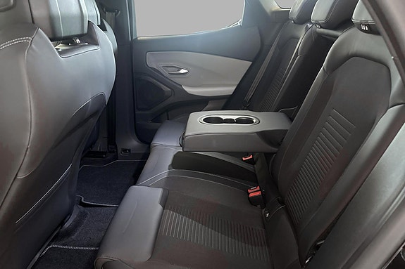 Ford Explorer 14 of 26
