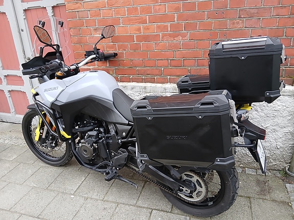 Suzuki V-Strom 800DE - m alu-veskesett ++ 9 of 14