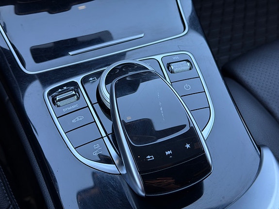 Mercedes-Benz C350 e 17 of 30