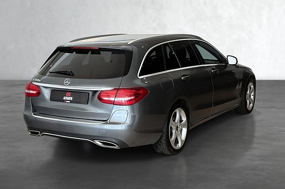 Mercedes-Benz C350 e 4 of 30