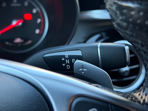 Mercedes-Benz C350 e 14 of 30