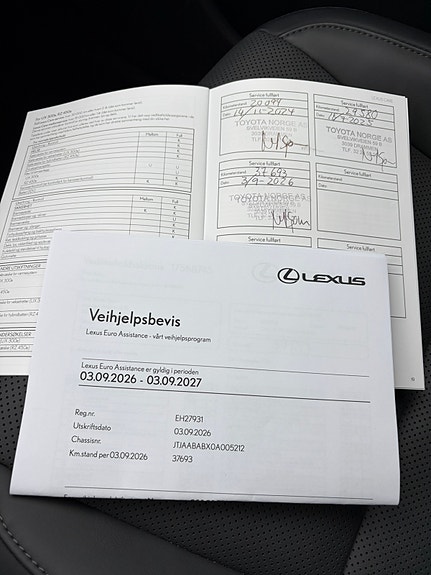 Lexus RZ450e 30 of 30