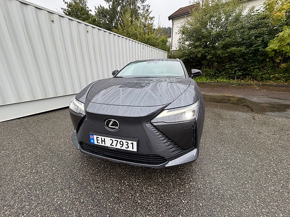 Lexus RZ450e 12 of 30