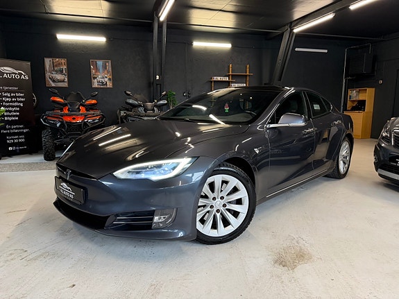Tesla Model S 3 of 30