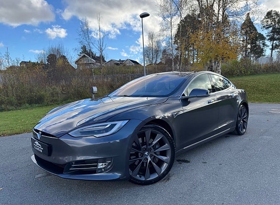 Tesla Model S 14 of 30