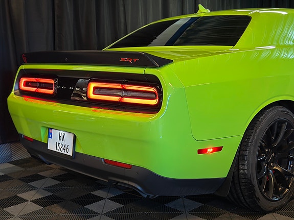 Dodge Challenger 20 of 30
