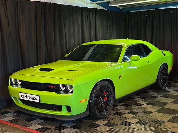 Dodge Challenger 2 of 30
