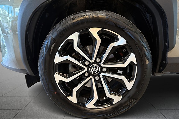Toyota Yaris Cross 19 of 19