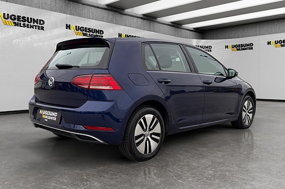 Volkswagen e-Golf VII 4 of 17