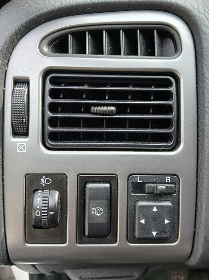 Toyota Avensis 19 of 26