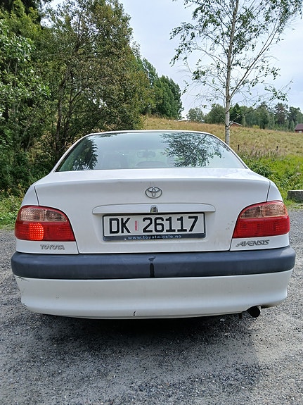 Toyota Avensis 4 of 26