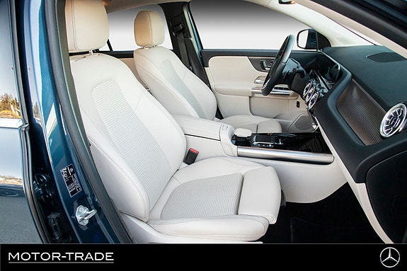 Mercedes-Benz EQA300 24 of 25