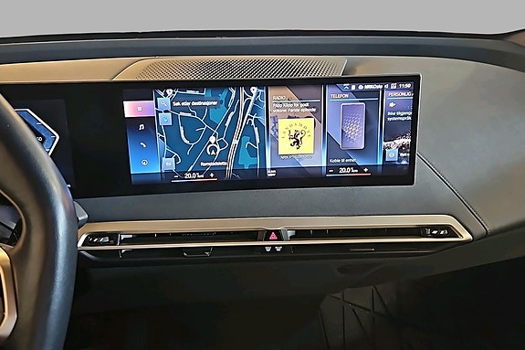BMW iX 12 of 18