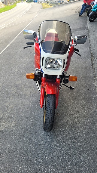 Honda CB 1100R 7 of 19