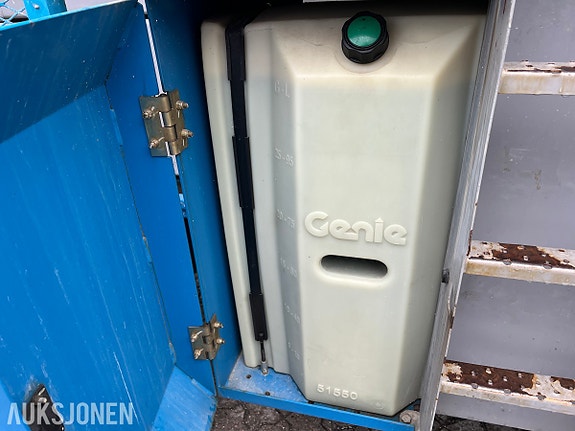 Genie GS-5390RT dieseldrevet terrengsakselift med 18,1 m arbeidshøyde og stor plattform 17 of 25